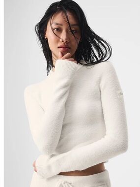 ALO Yoga Cream Plush Mock-Neck Women's snuggle up Sweater